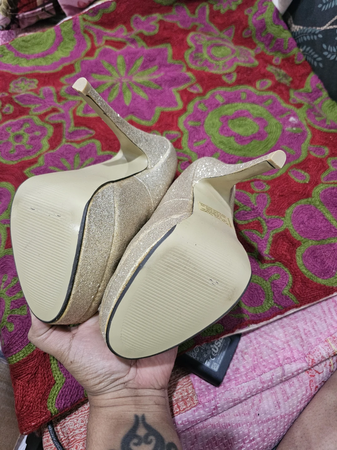Gold Glitter Platform Heels - photo 3