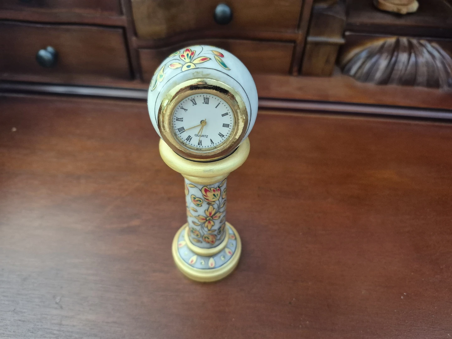 Decorative Mini Quartz Clock