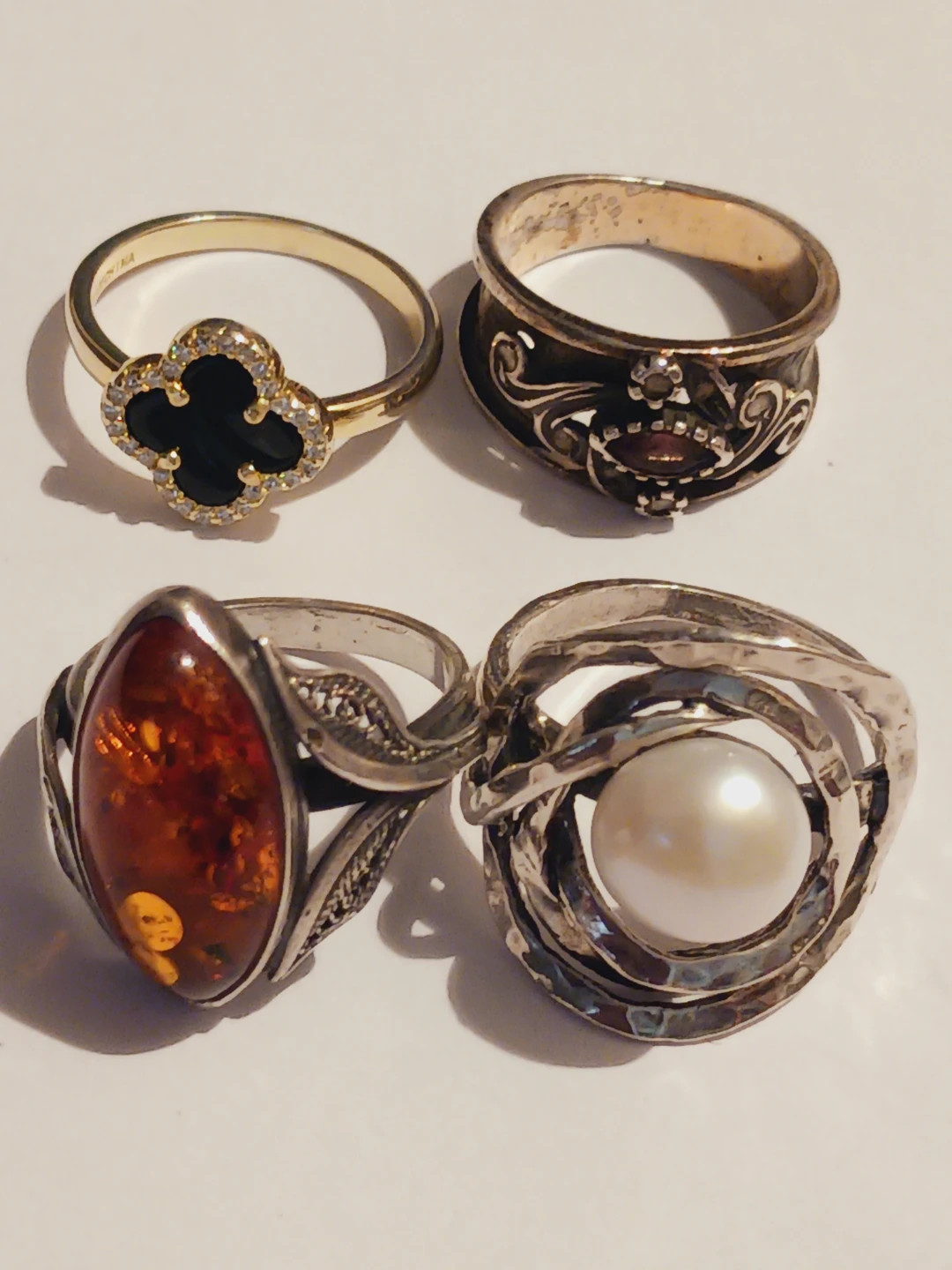 LOT OF 4 × STERLING SILVER 925 RINGS