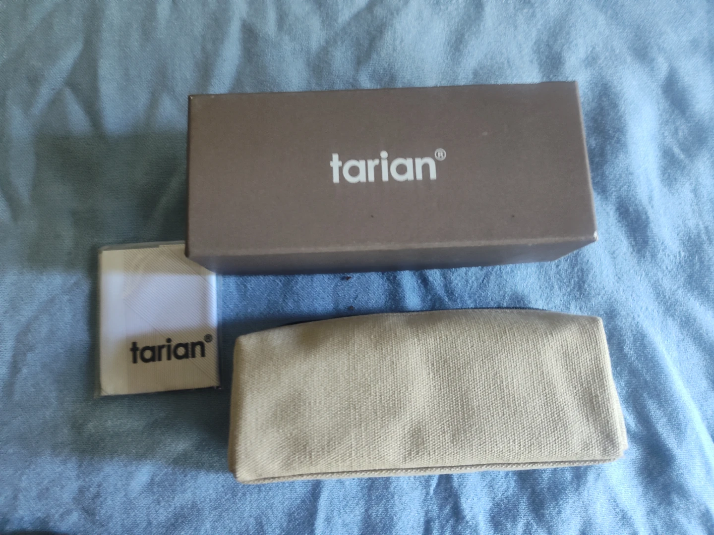 Tarian Eyeglasses Case with Cleaning Cloth and Box - photo 2