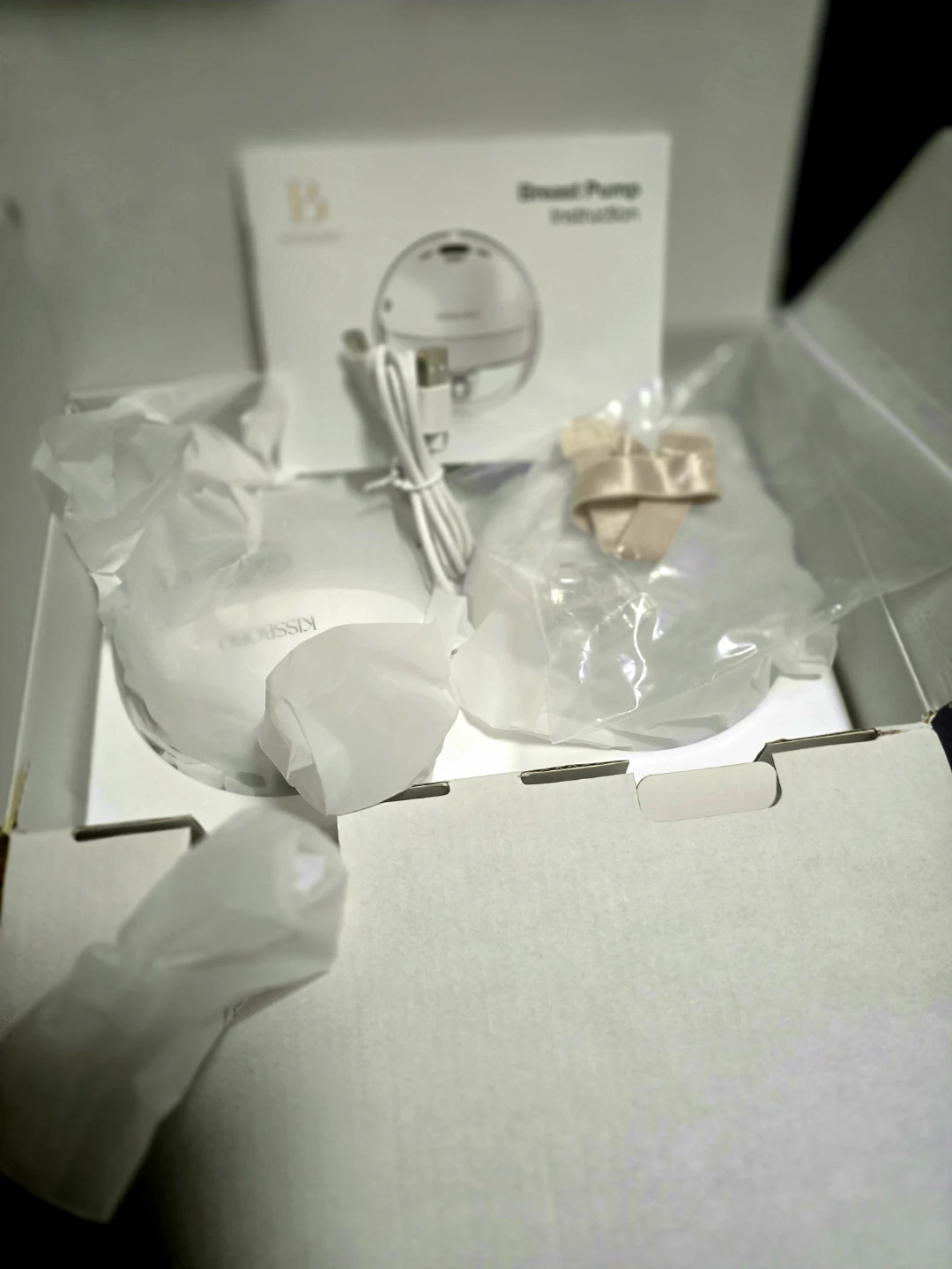 KISSBOBO Electric Wearable Breast Pump Model K6 - photo 3