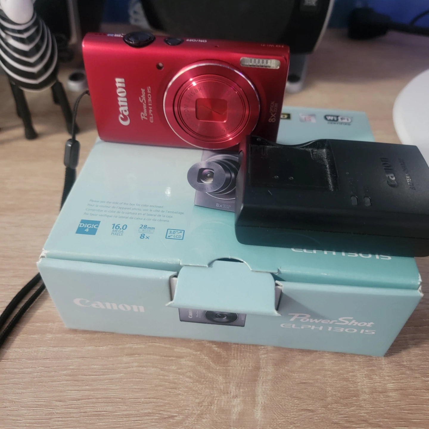 Canon PowerShot ELPH 130 IS Red Digital Camera