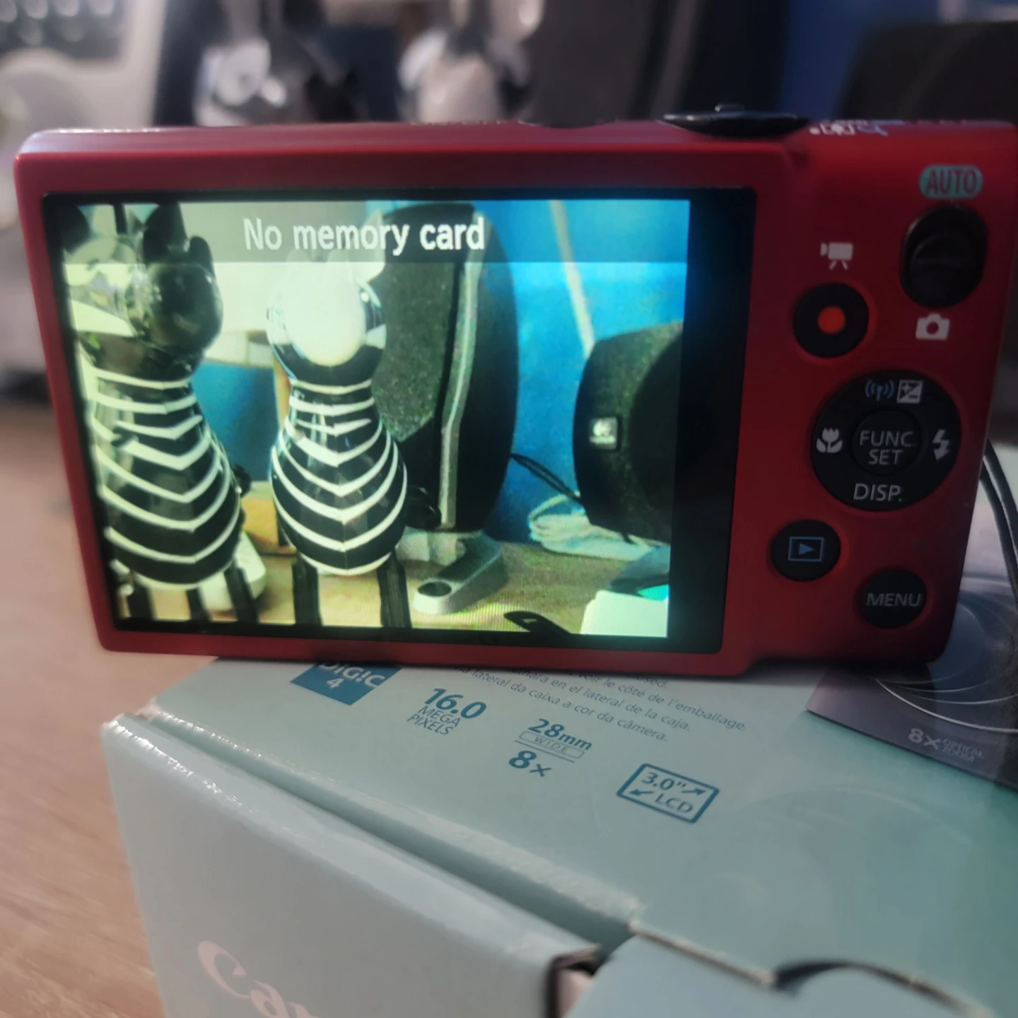 Canon PowerShot ELPH 130 IS Red Digital Camera - photo 4