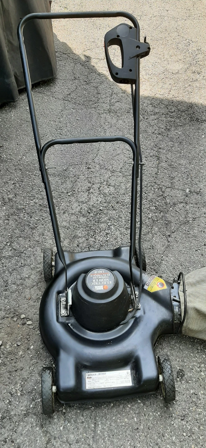 Black & Decker Compact Electric Mower & Bag - photo 3
