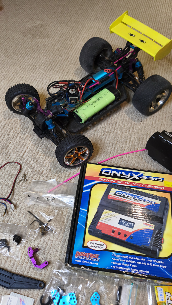 Traxxas RC Car with LOTS of Accessories - photo 3