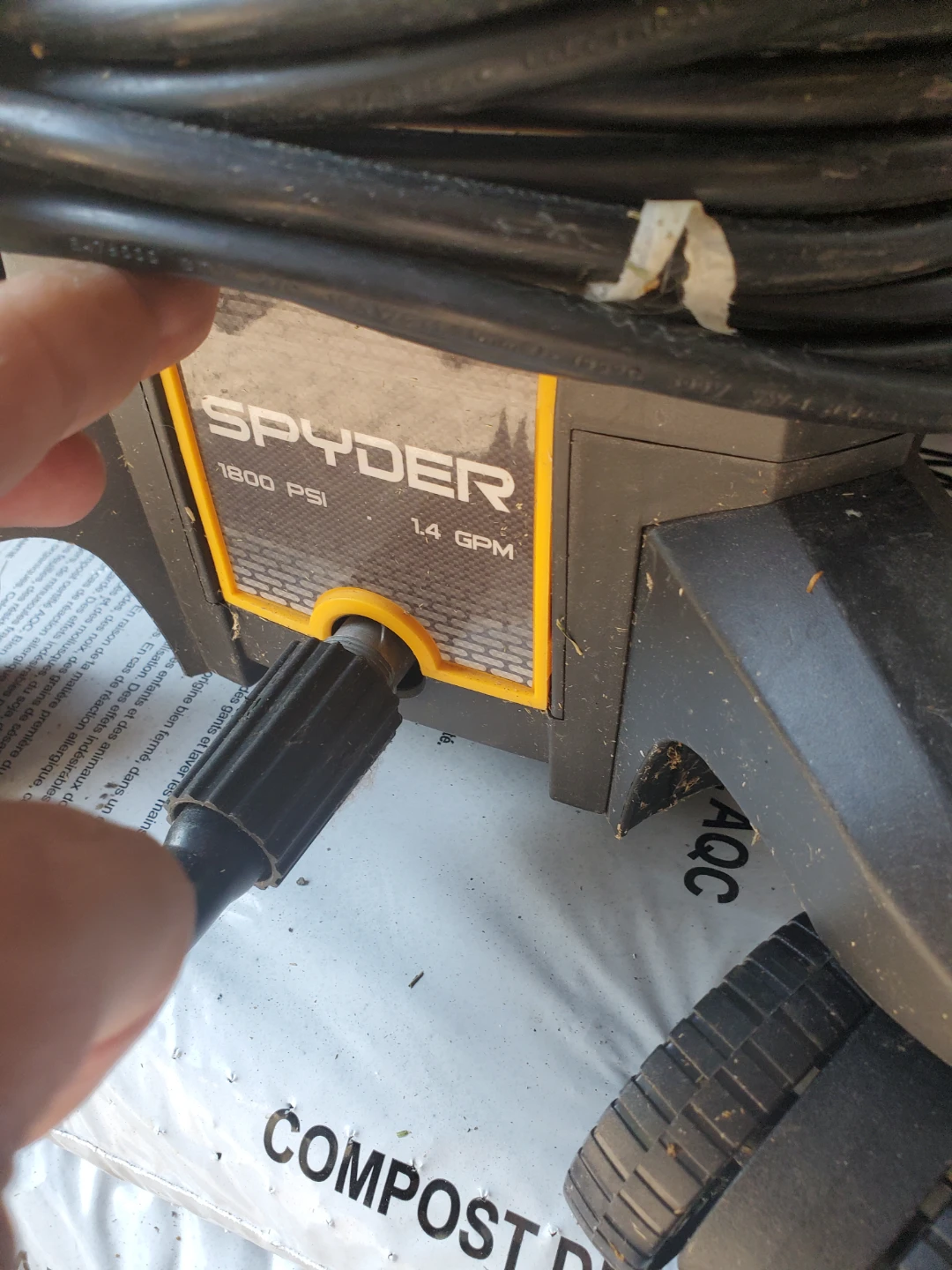 Spyder 1800 PSI Pressure Washer - photo 3