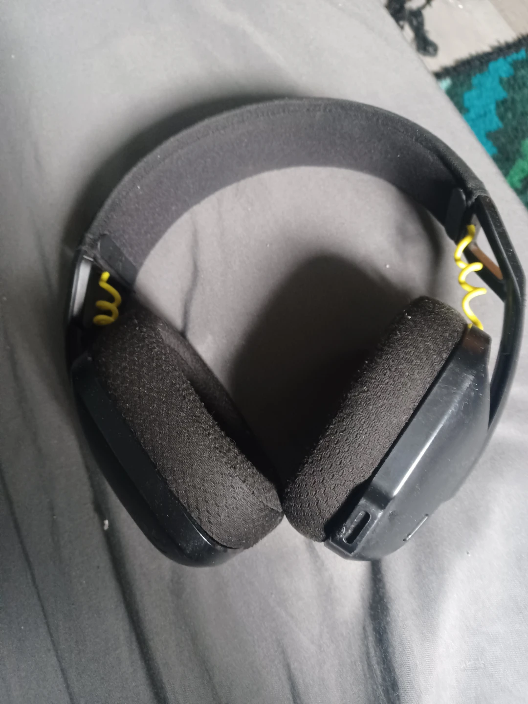 Logitech G435 Wireless Gaming Headset