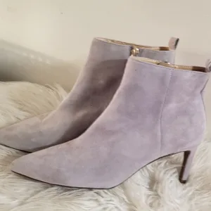 Brand new Women's Denise Heeled Ankle Boots Size 10