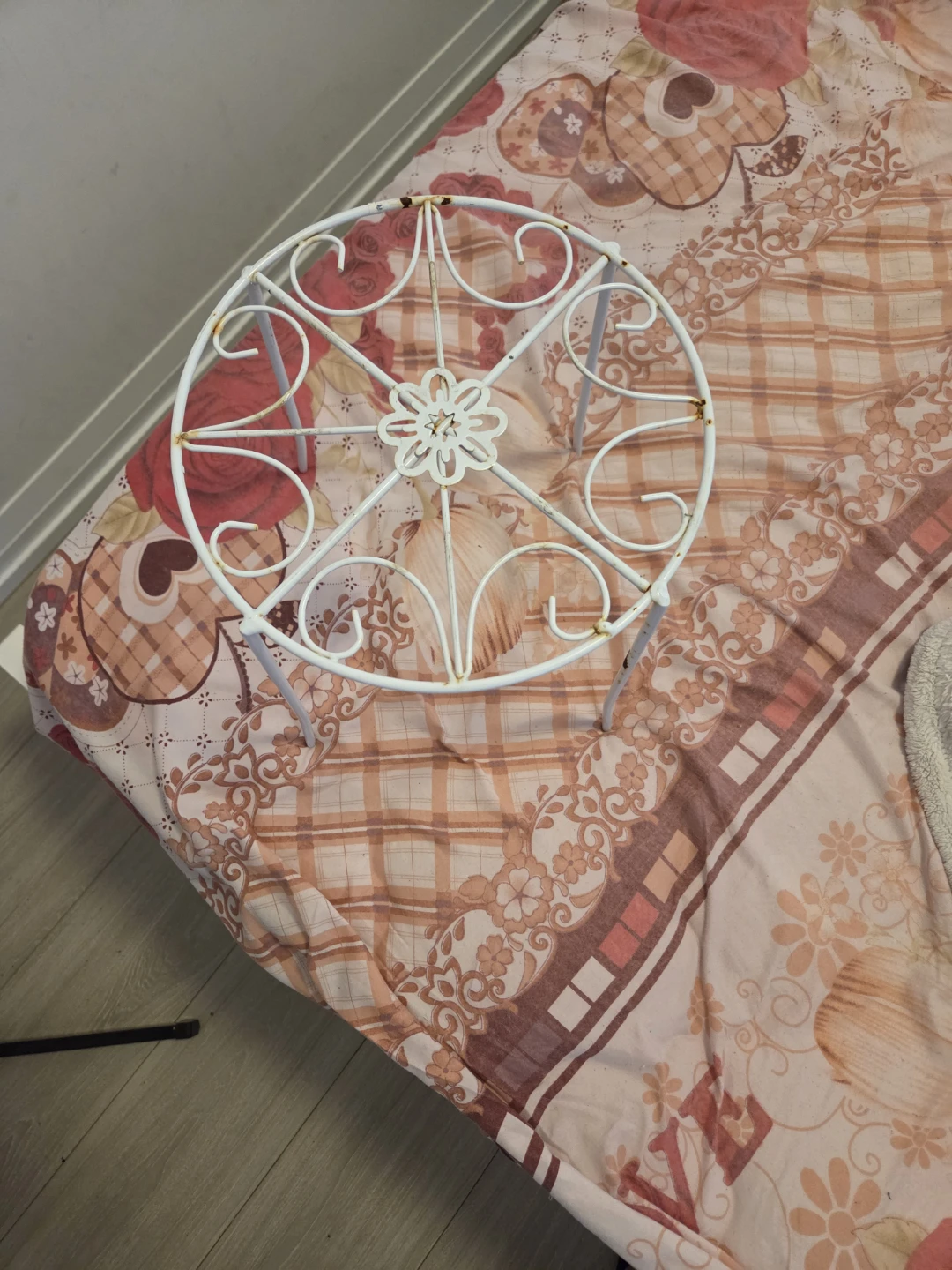 White Metal Plant Stand - photo 4