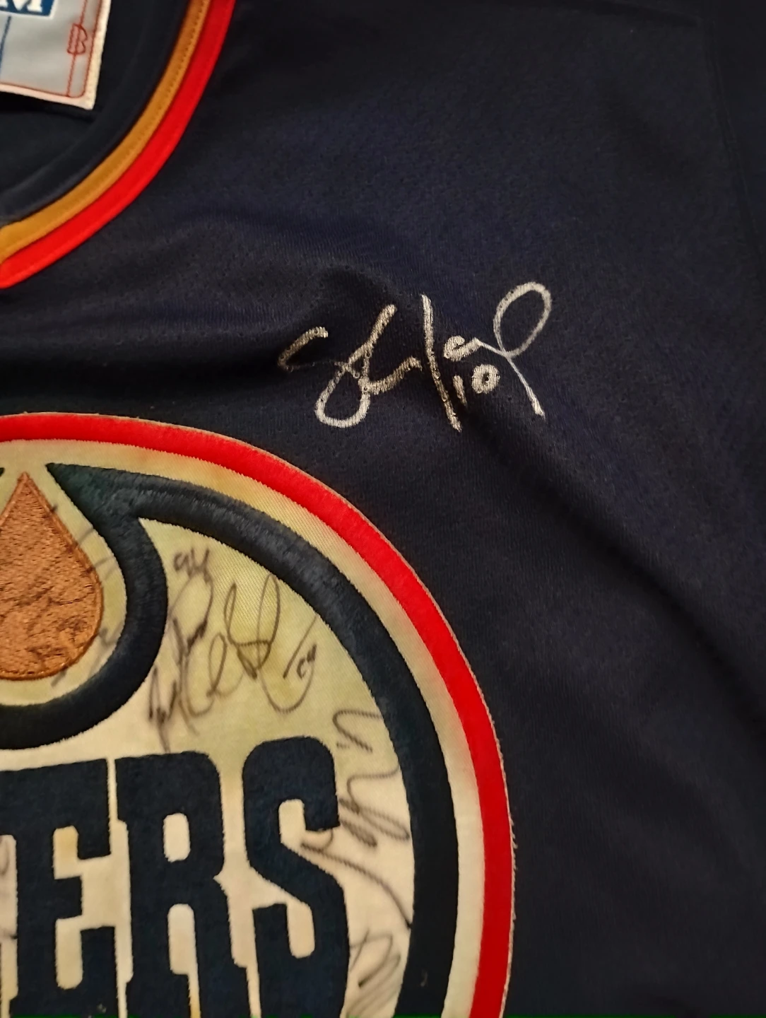CCM Edmonton Oilers Signed Hockey Jersey Size M