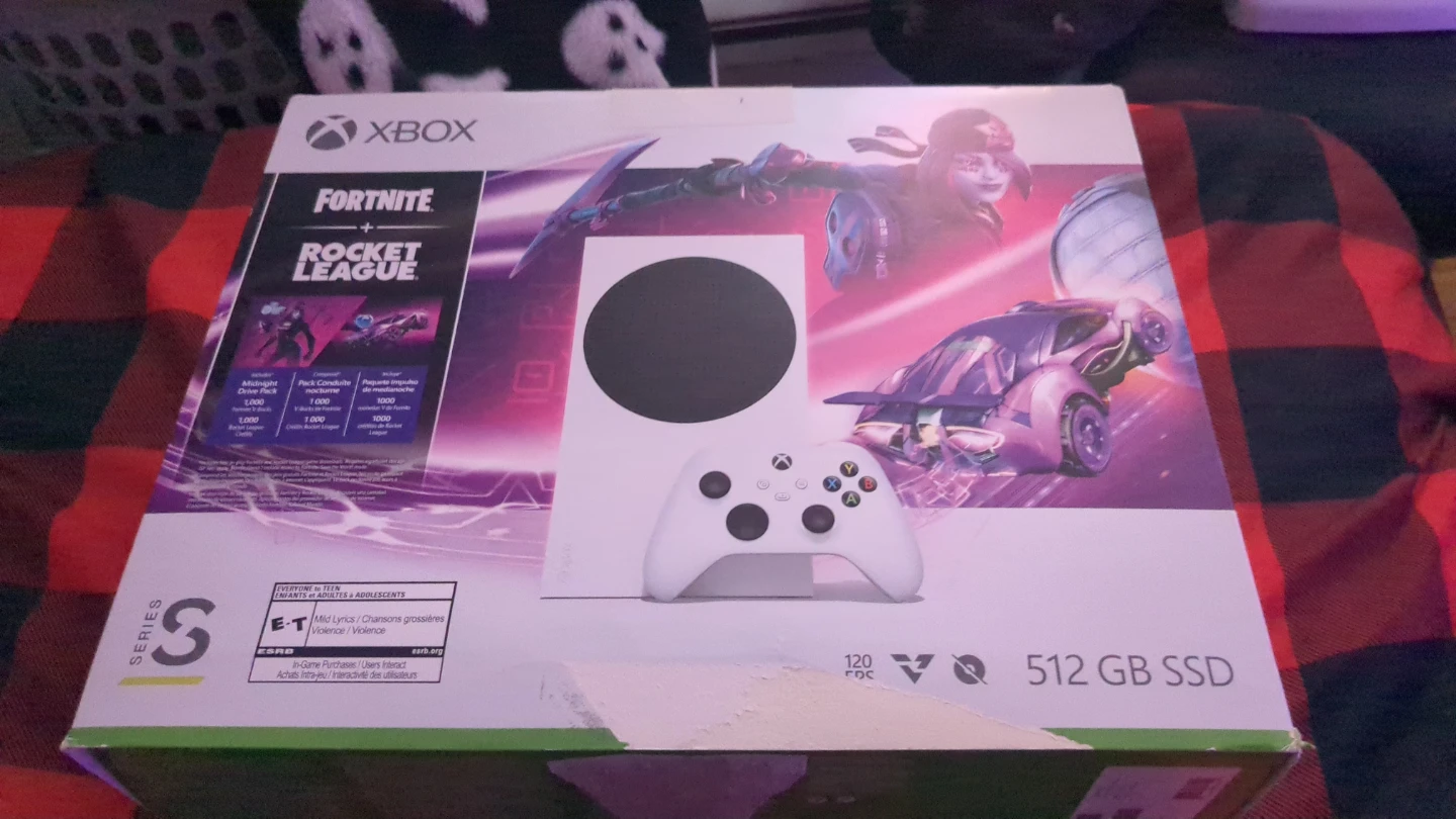 Xbox Series S 512 GB Console Fortnite & Rocket League Bundle