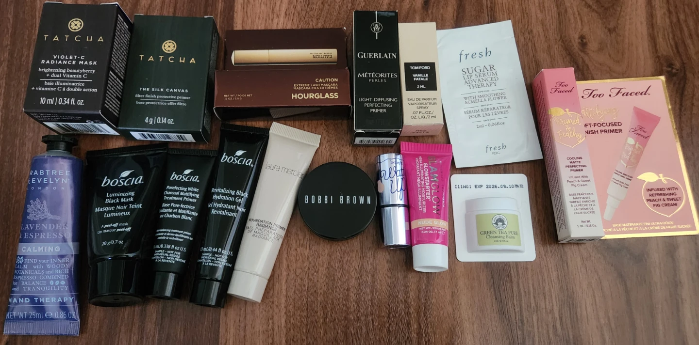 Bundle:Various Skincare and Makeup Miniatures
