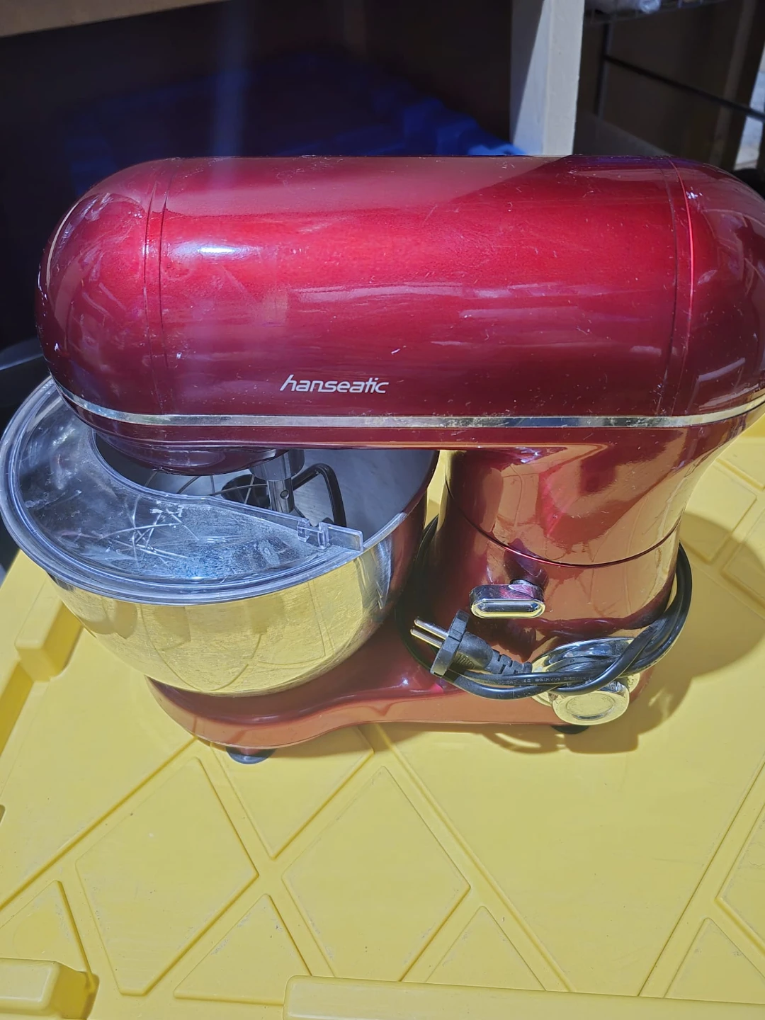 Dough mixer