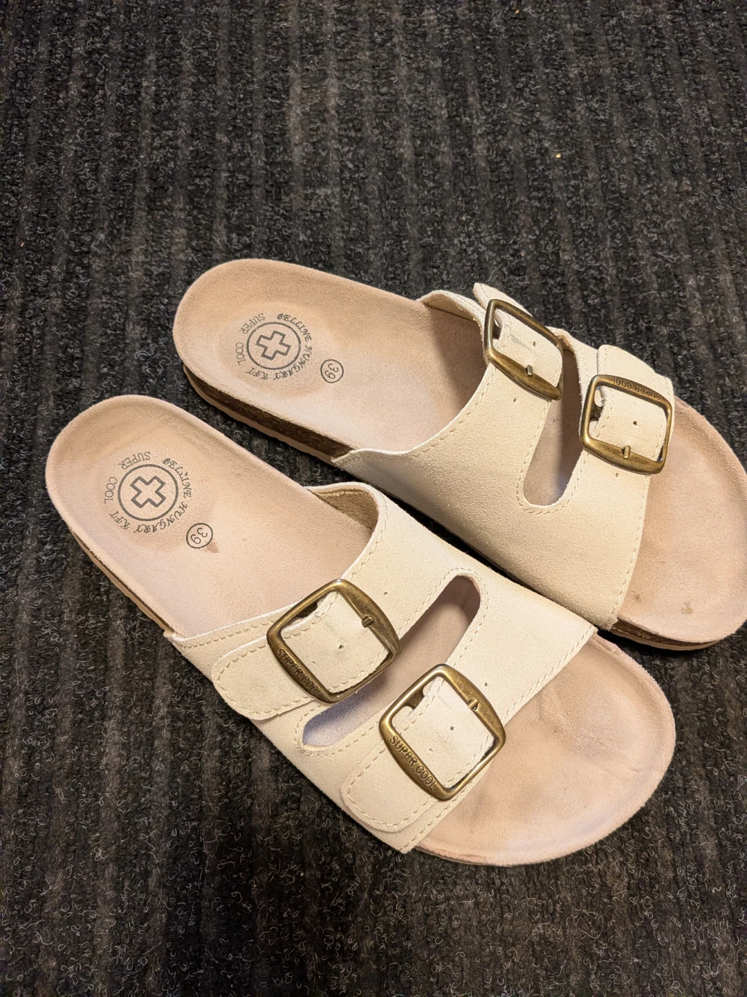 Beline Hungary Super Cool Sandals Size 39