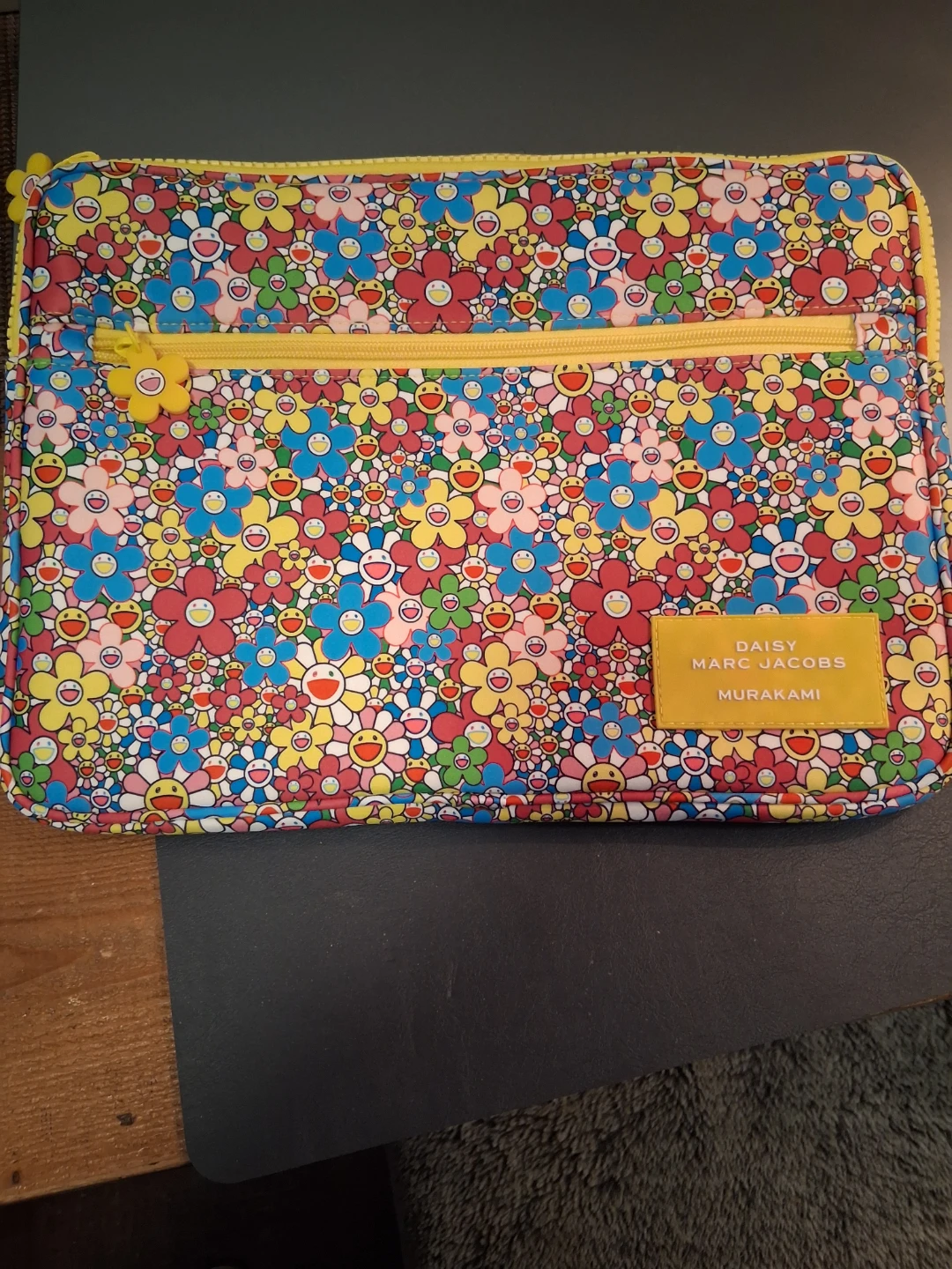 Marc Jacobs x Murakami Daisy Laptop Sleeve - photo 5