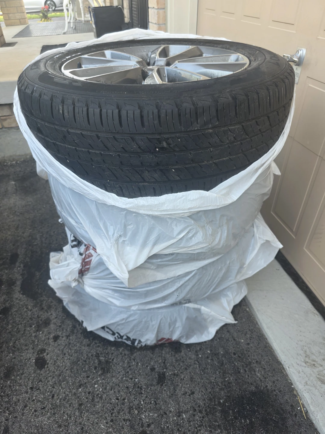 Hyundai Tires and Rims