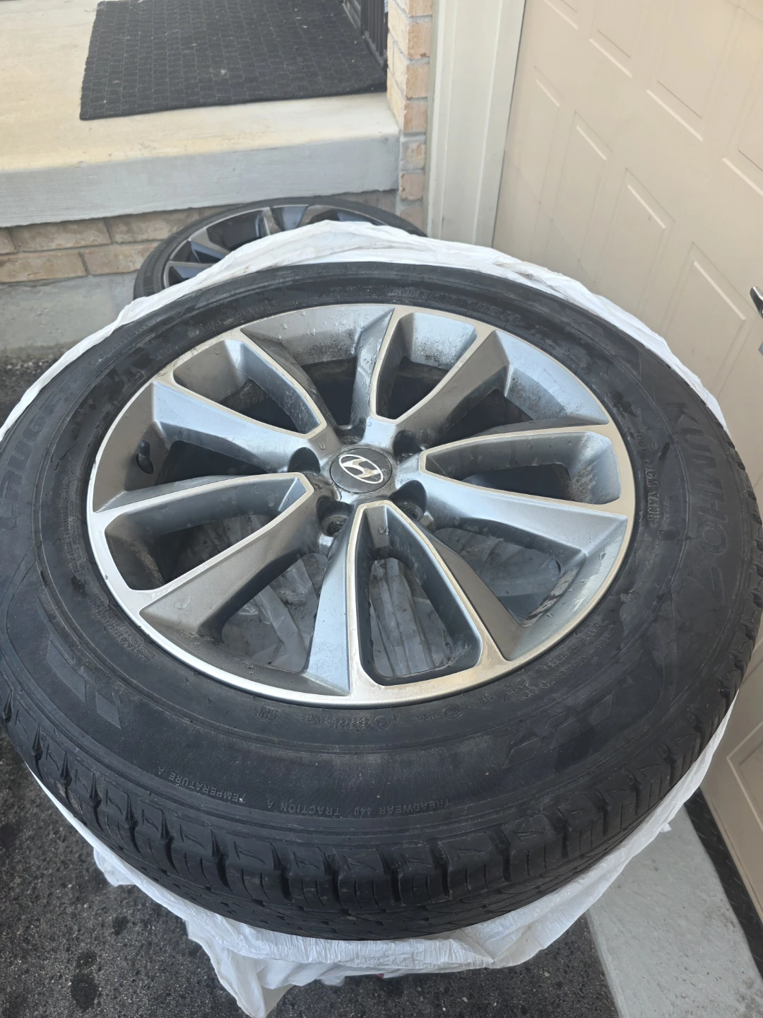 Hyundai Tires and Rims - photo 2