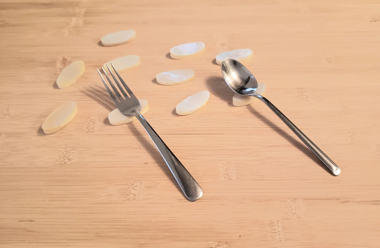 $3 for All New Mother of Pearl Chopstick/Utensils Rests - photo 4