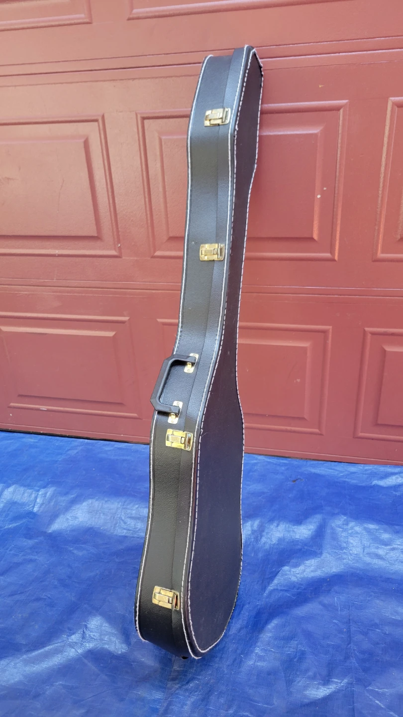 Hard Shell Guitar Case & music stand - photo 3