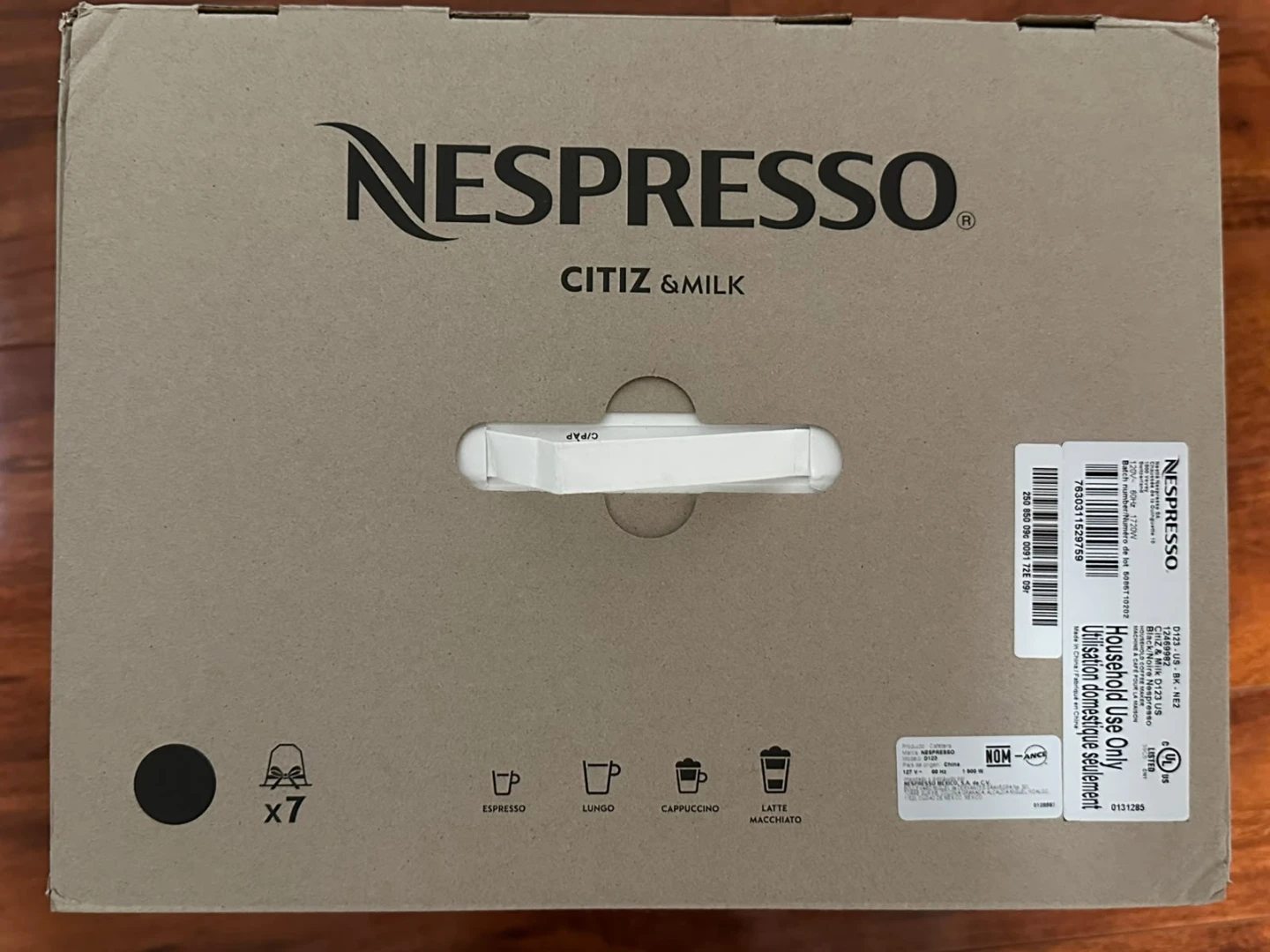 NEW Nespresso Citiz + Nespresso Aeroccino milk frother - photo 5