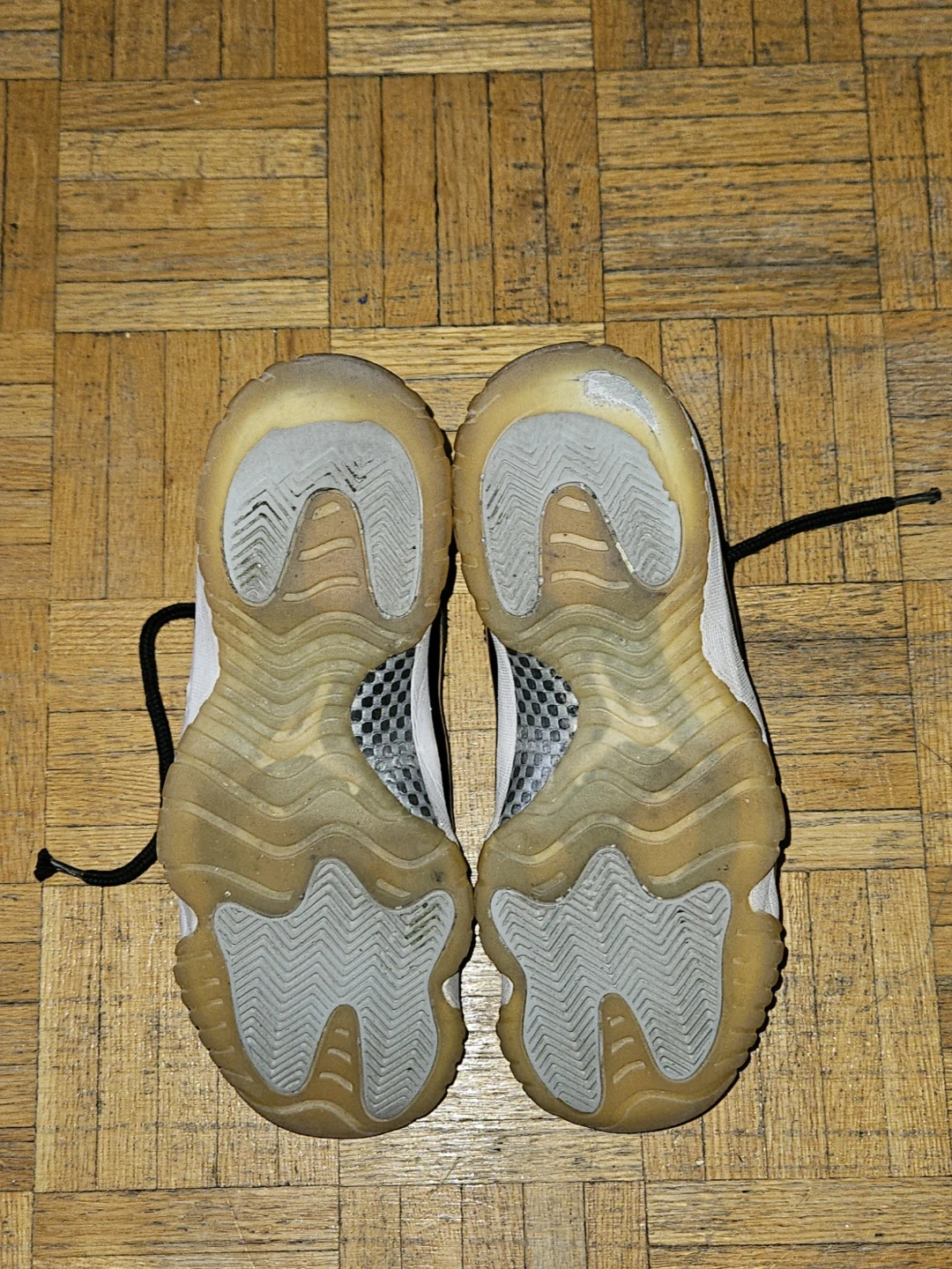 Authentic Air Jordan 11 Jubilee - photo 3