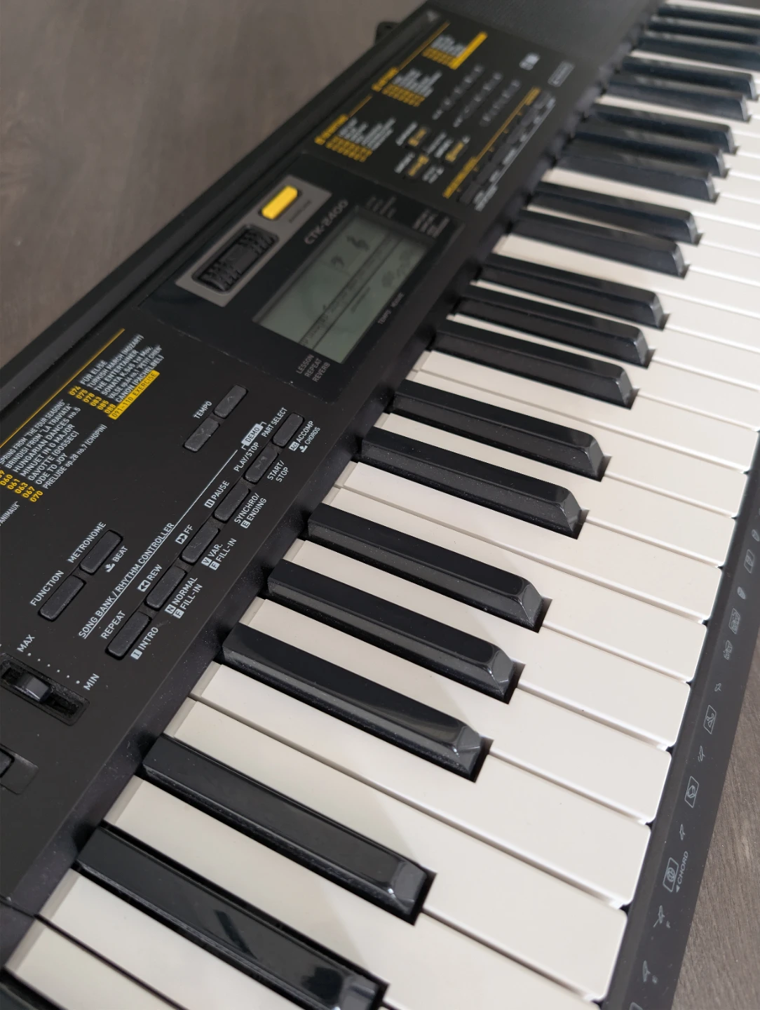 Keyboard piano