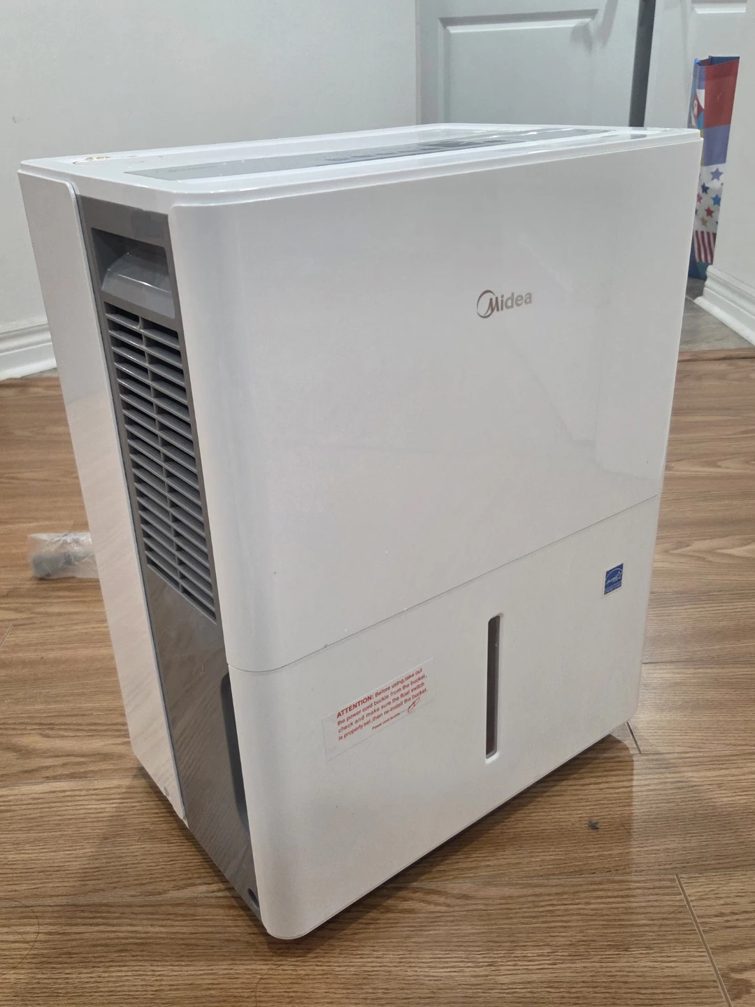 Midea Dehumidifier