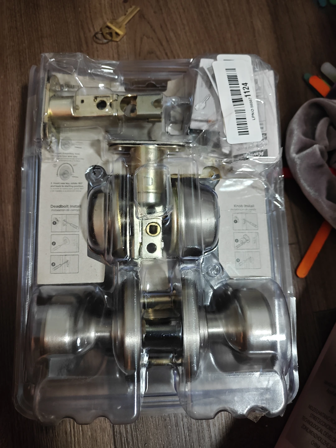 Kwikset Single Cylinder Deadbolt and Lever Lock Set - photo 2