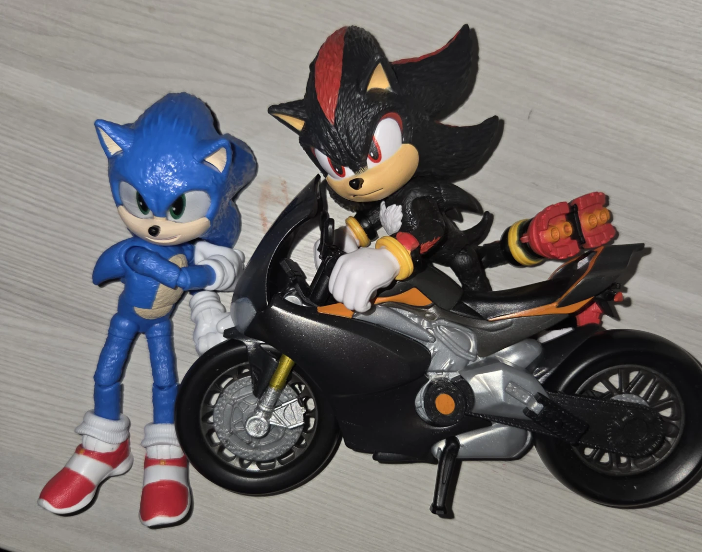 Sonic the Hedgehog and Shadow the Hedgehog Action Figures