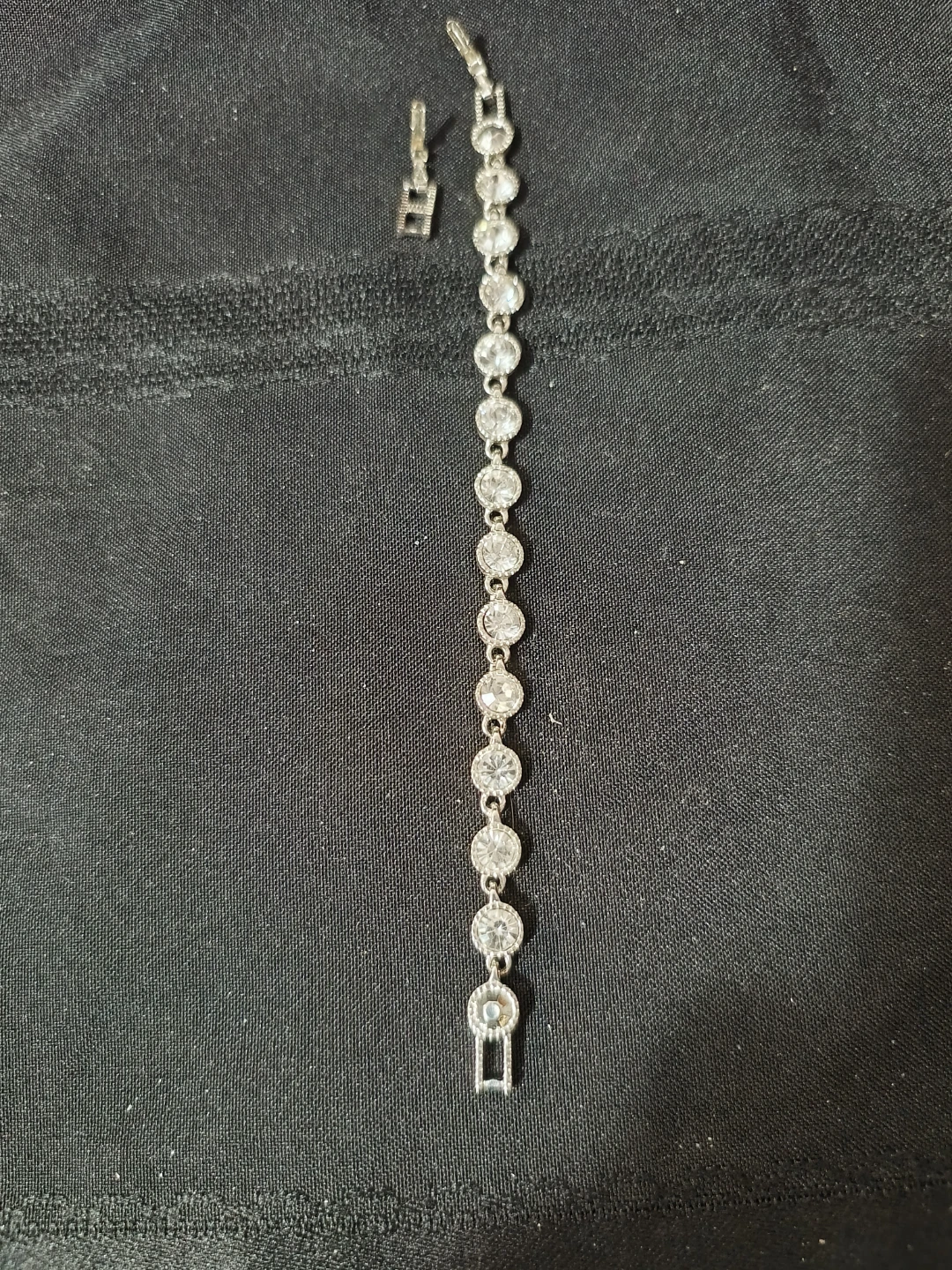 Silver-tone rhinestone bracelet - photo 2