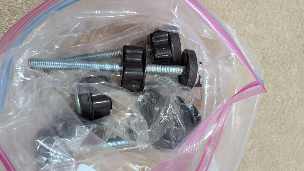 Regalo Baby Gate with Extensions (one  white one black) - photo 4