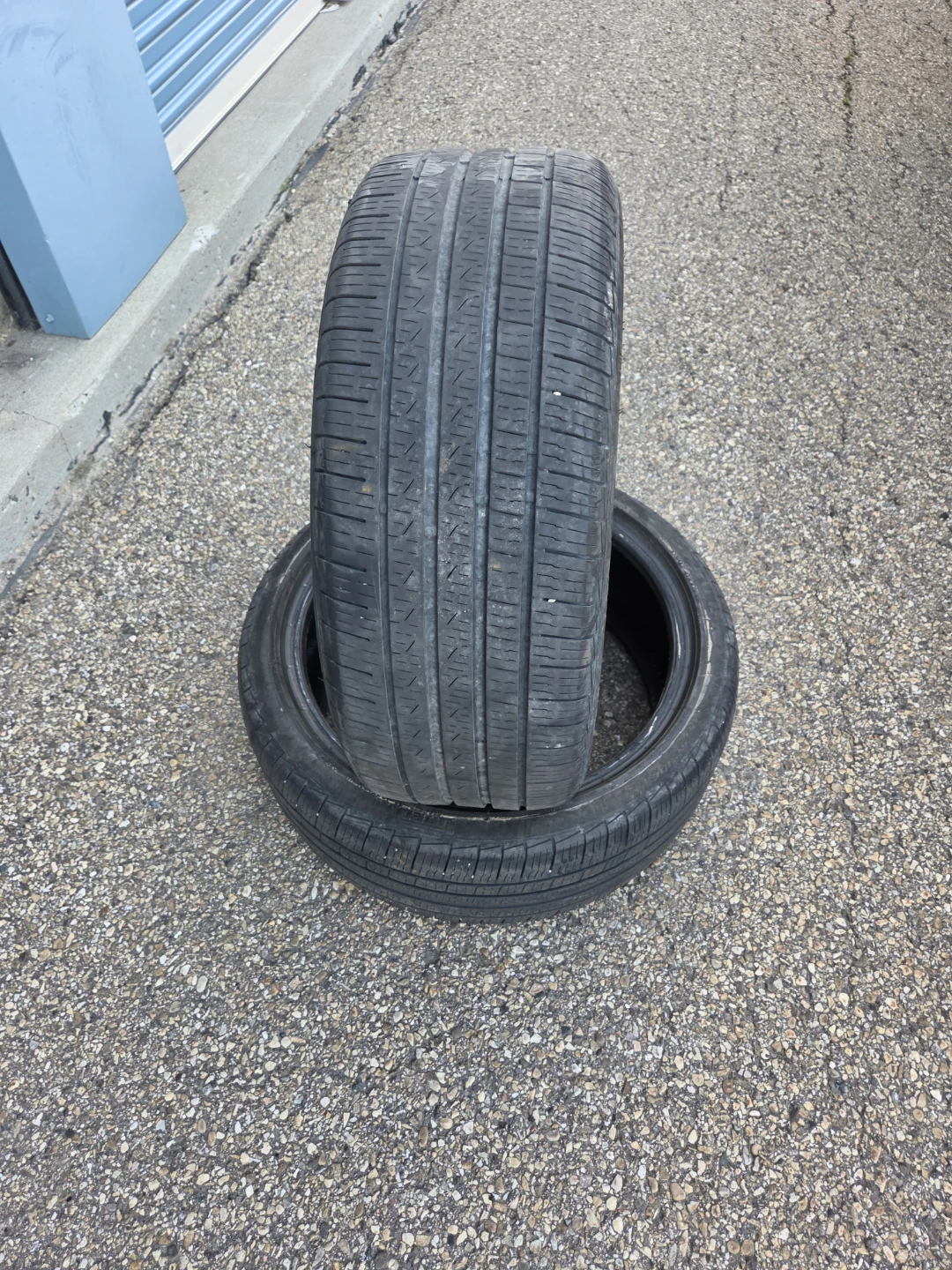 Pirelli Cinturato P7 All Season Tires (225/40R18)