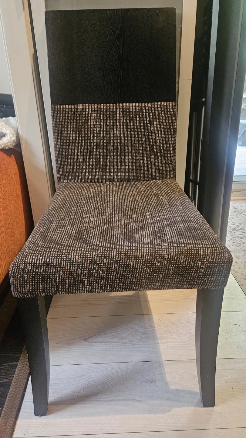 Free. Two dining chairs - photo 4