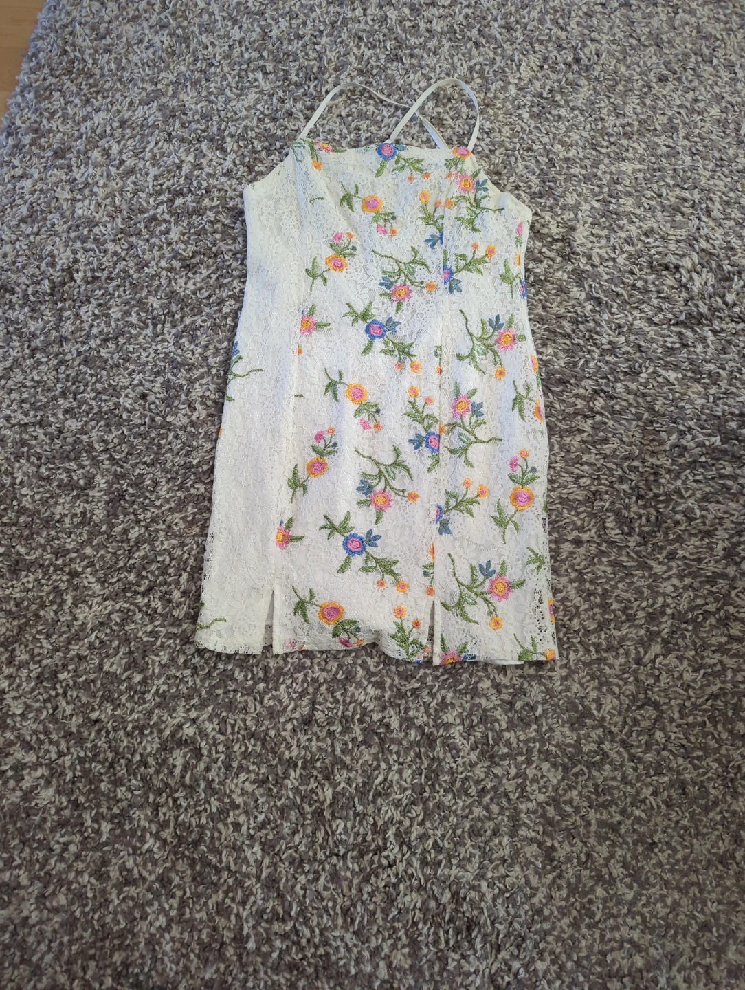 Forever 21 Embroidered Lace Dress