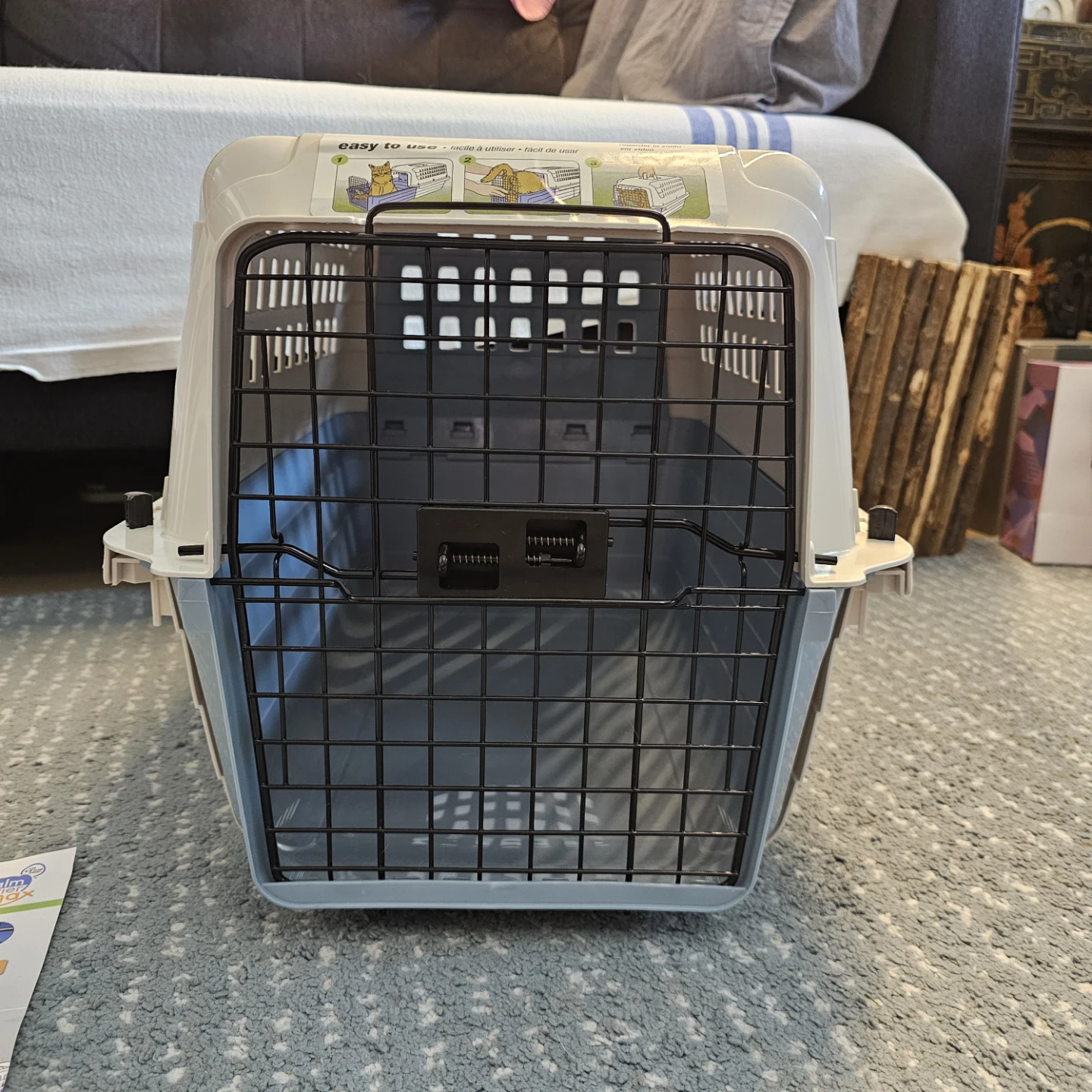 Sliding Pet Carrier