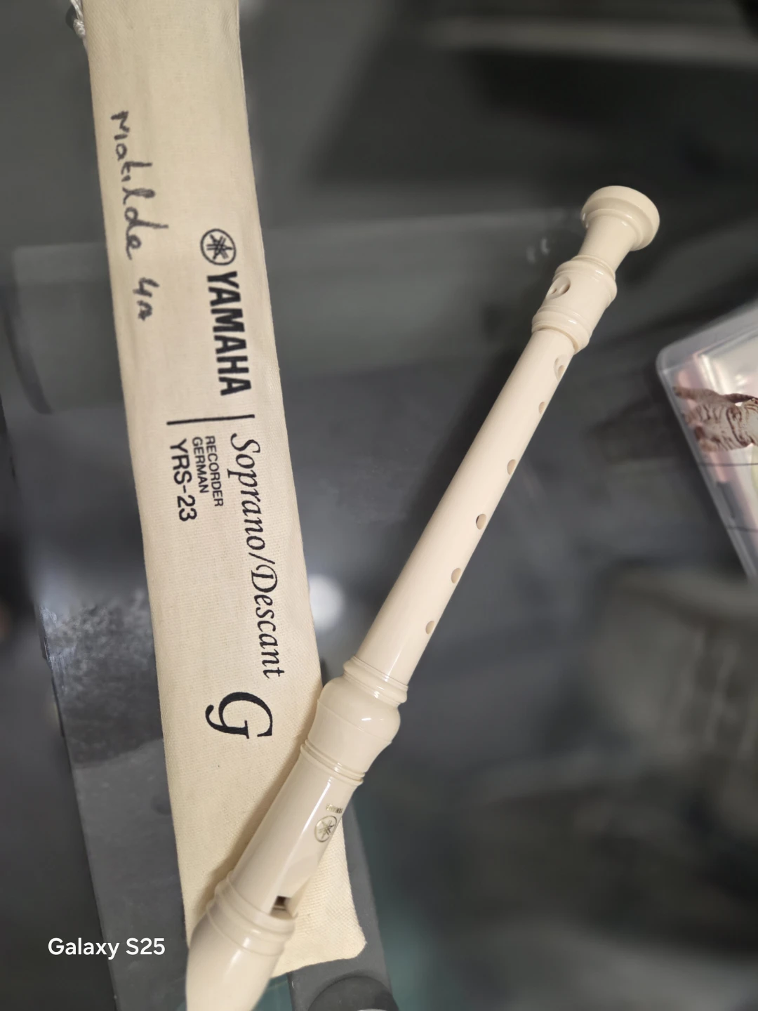 Yamaha Soprano Descant Recorder YRS-23 with Case - photo 2