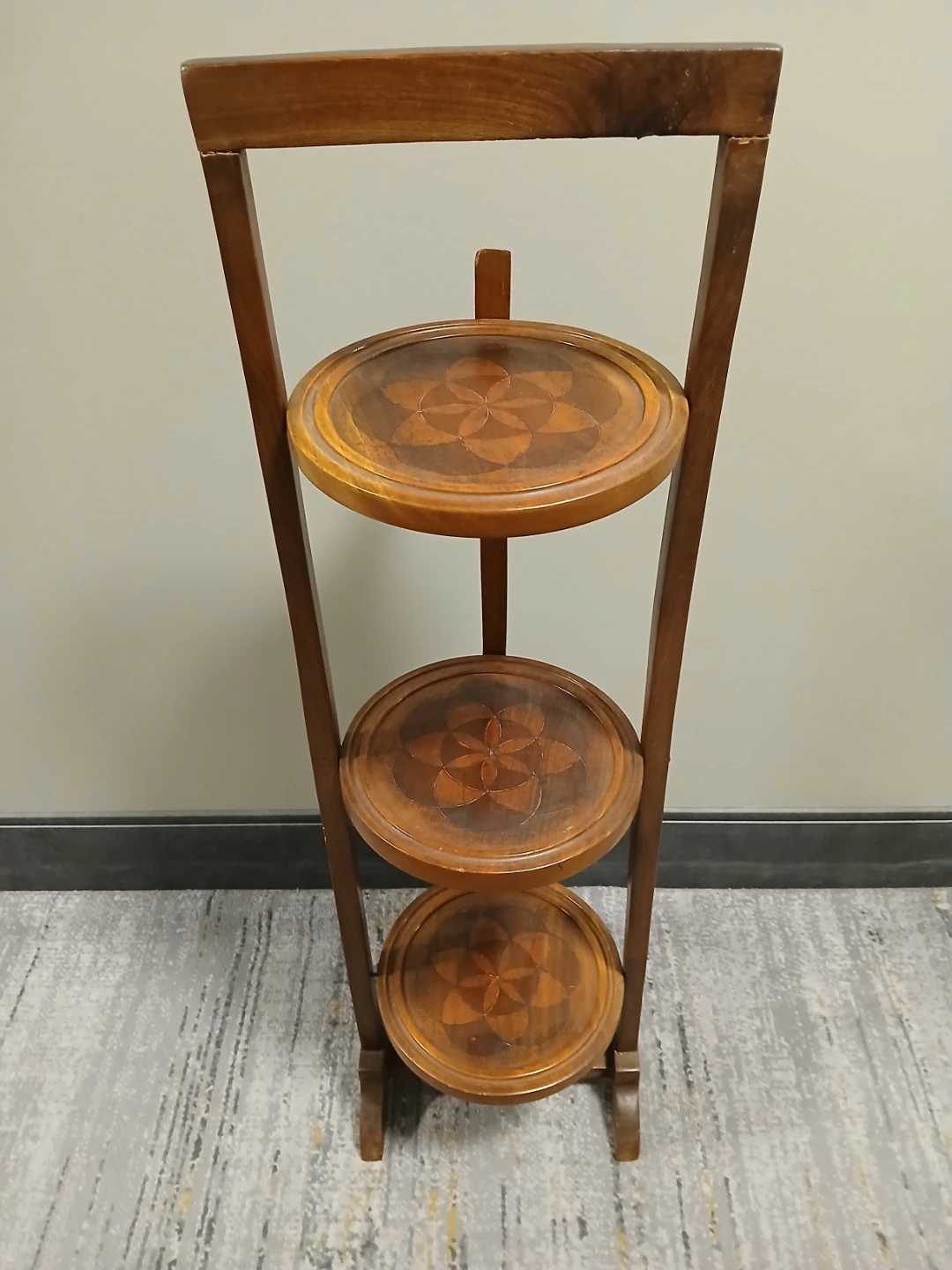 Wooden 3-Tier Folding Serving Stand 3ft - photo 3