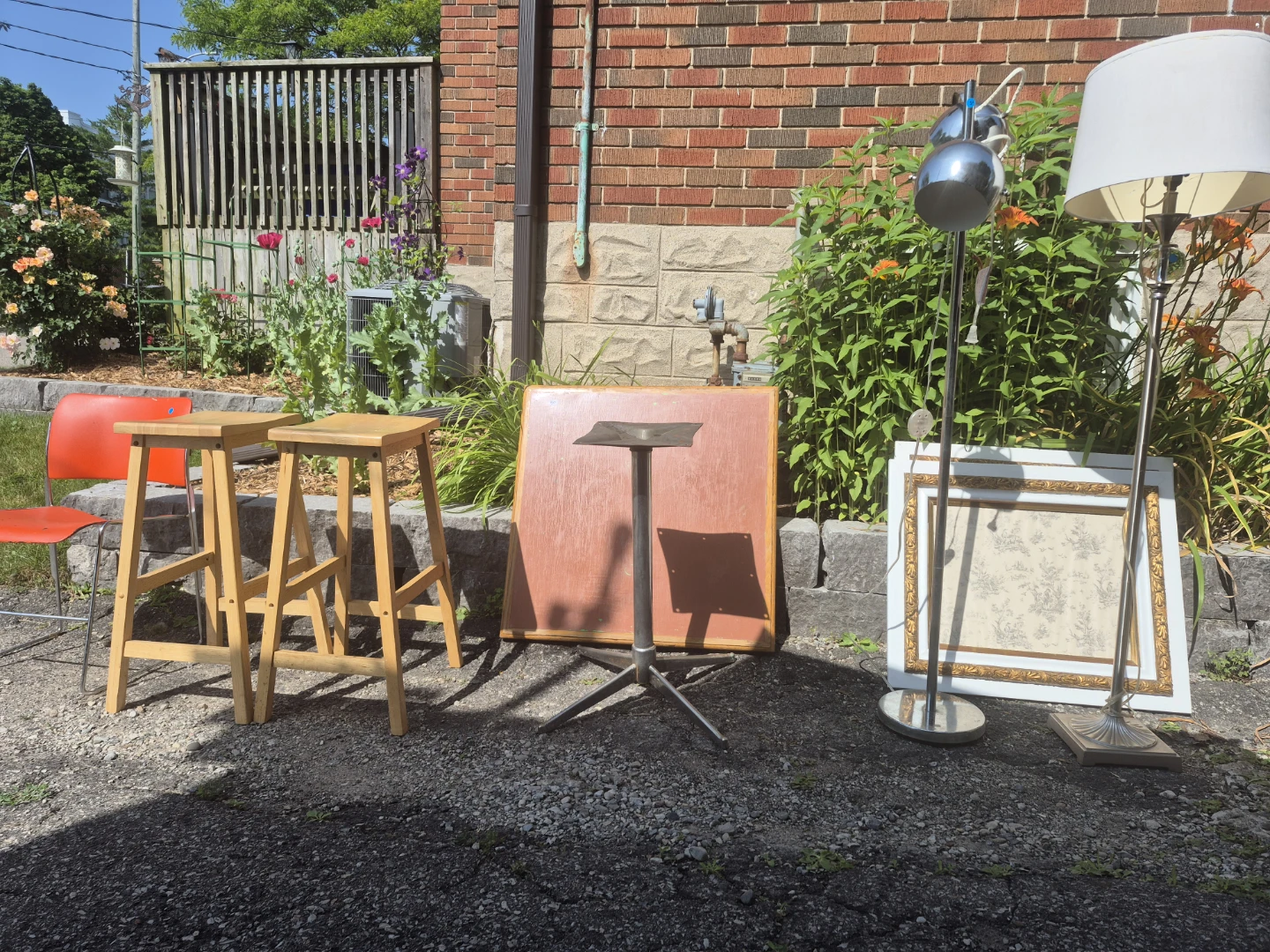 Garage sale - photo 2