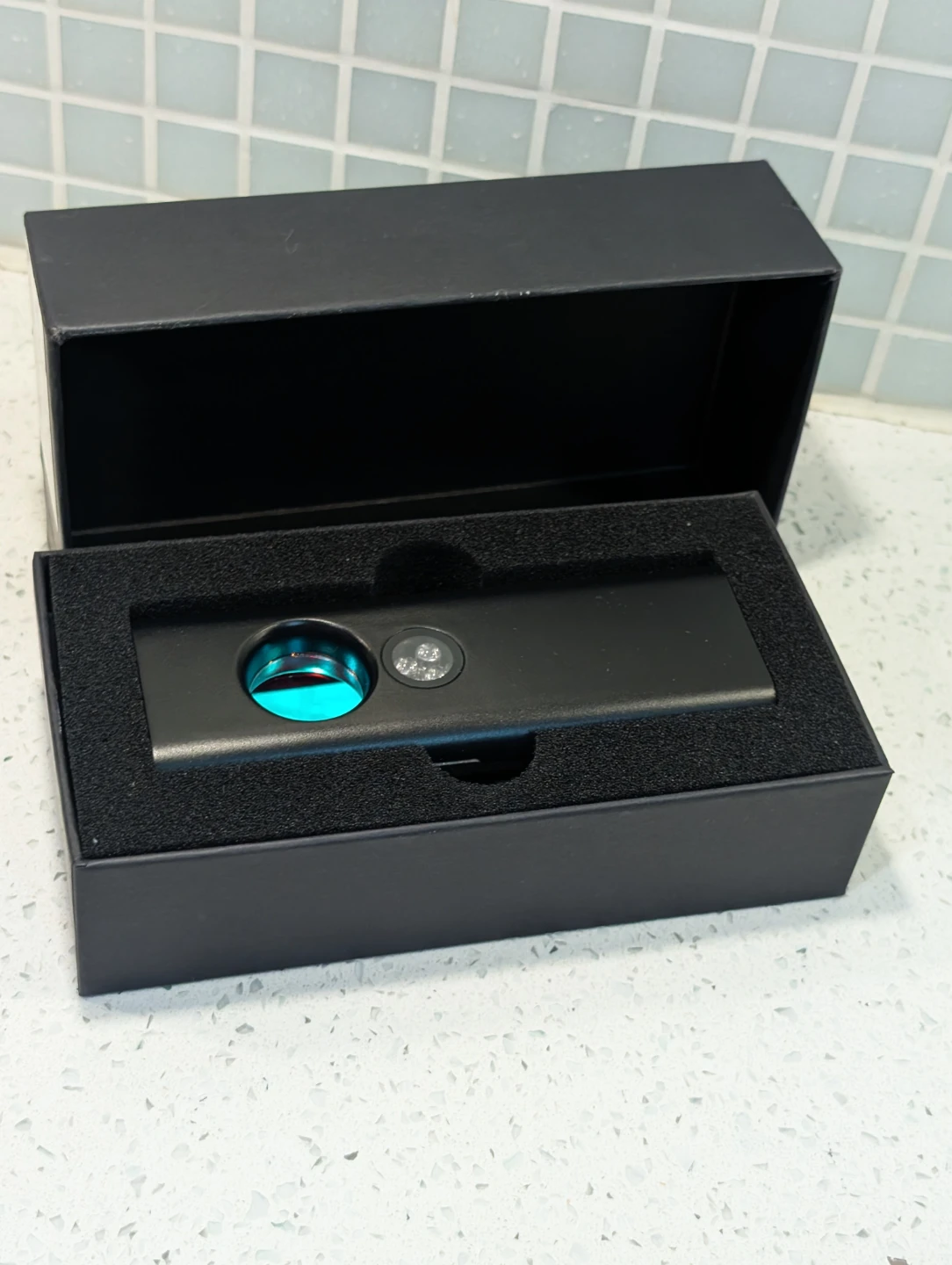 New! Hidden Camera Detector, Spy Finder, RF / Bug Detector - photo 2