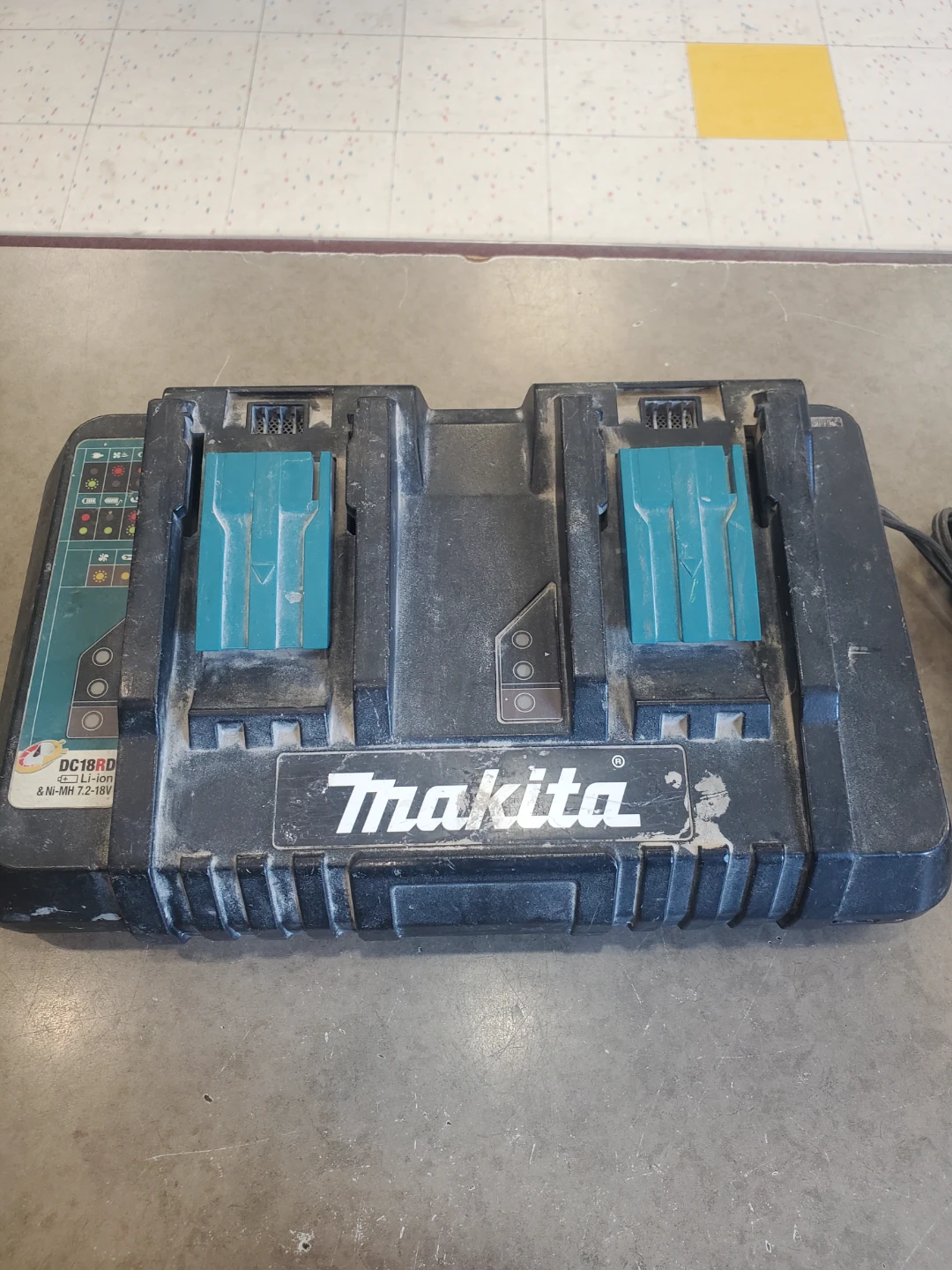 Makita DC18RD Two Port Multi Charger