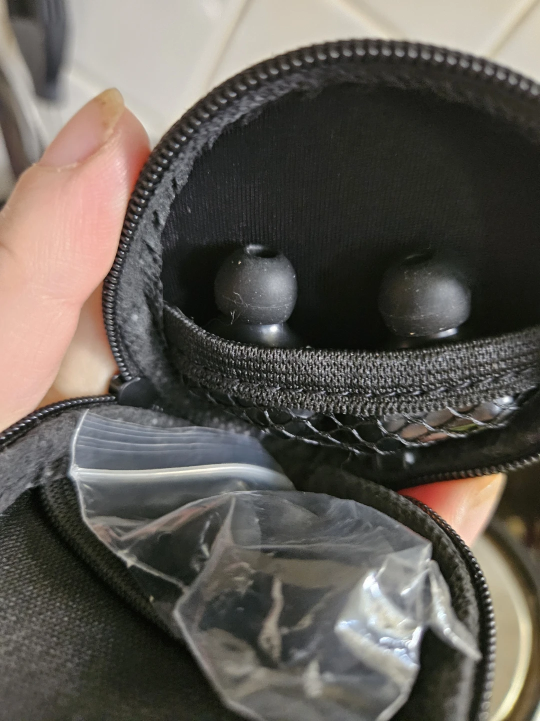 IQ Podz Wireless Earbuds with Charging Case - photo 2