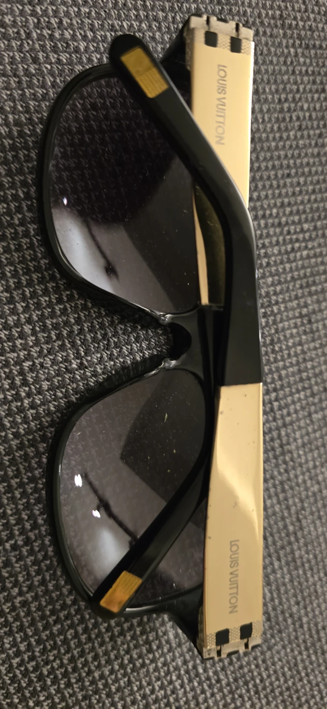 Louis Vuitton Sunglasses - photo 3