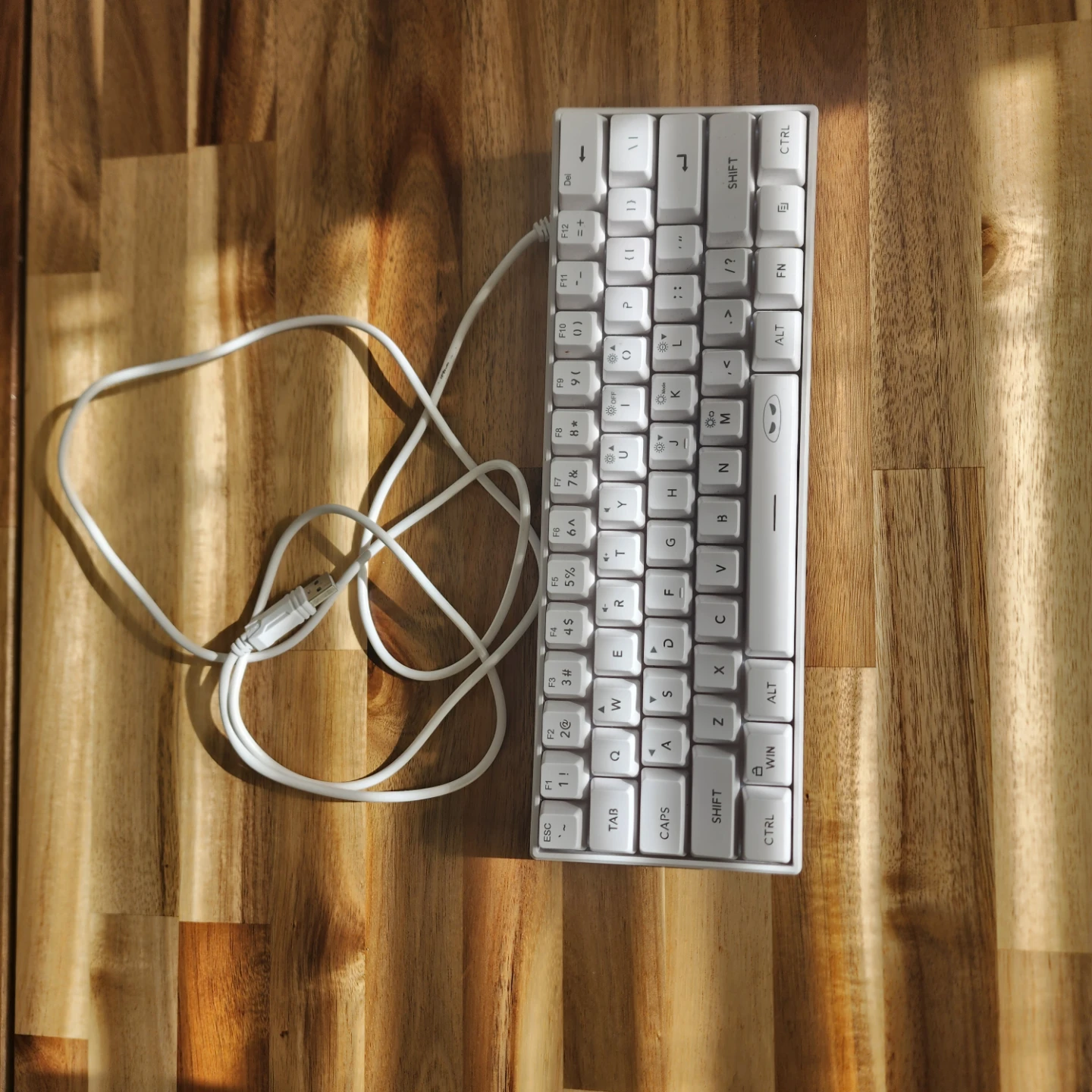 MageGee White Mechanical Keyboard