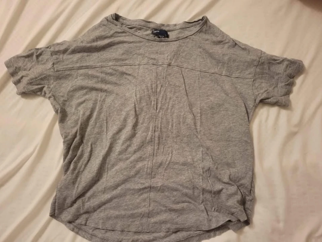 Gap Grey T-Shirt