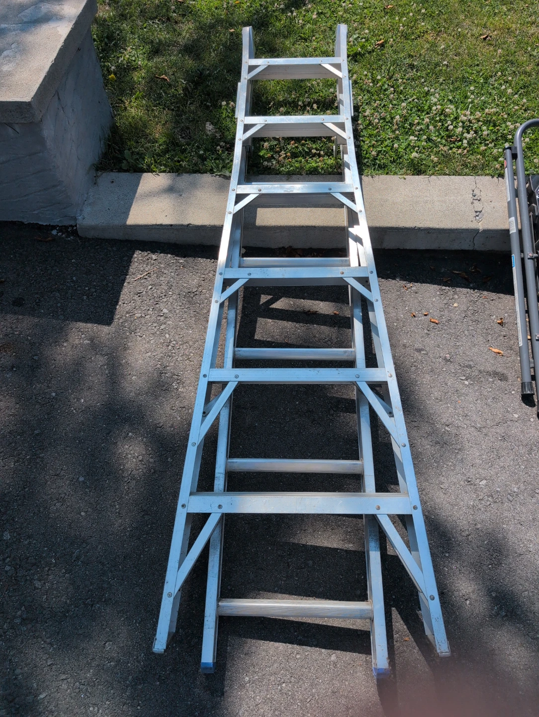 Aluminum Step Ladder