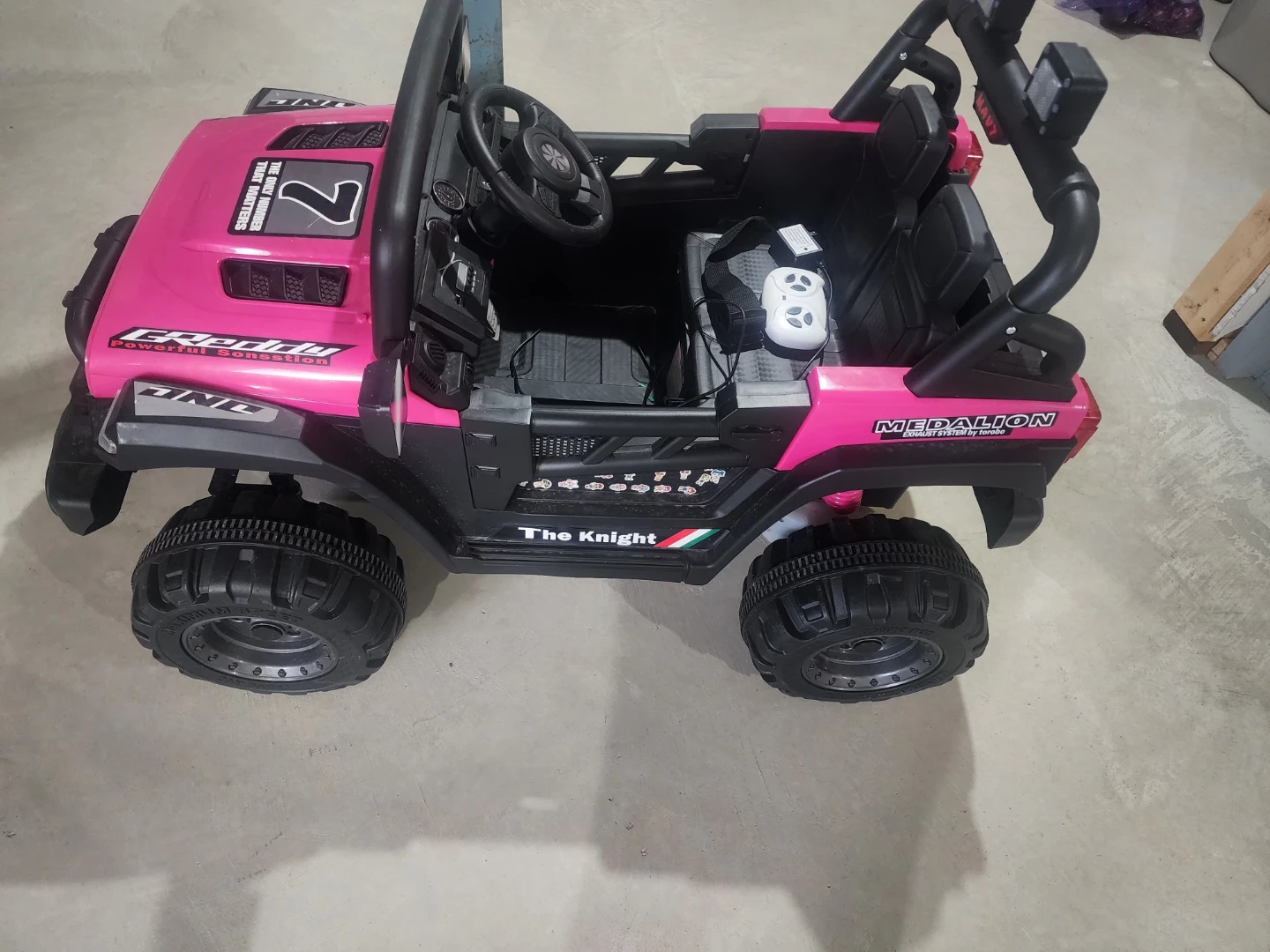 Kids 12V Ride-On Electric Jeep – Pink