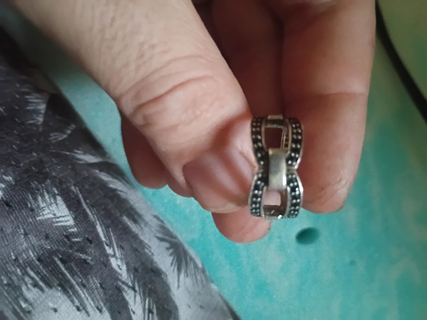 925 hardy ring with black stone cut