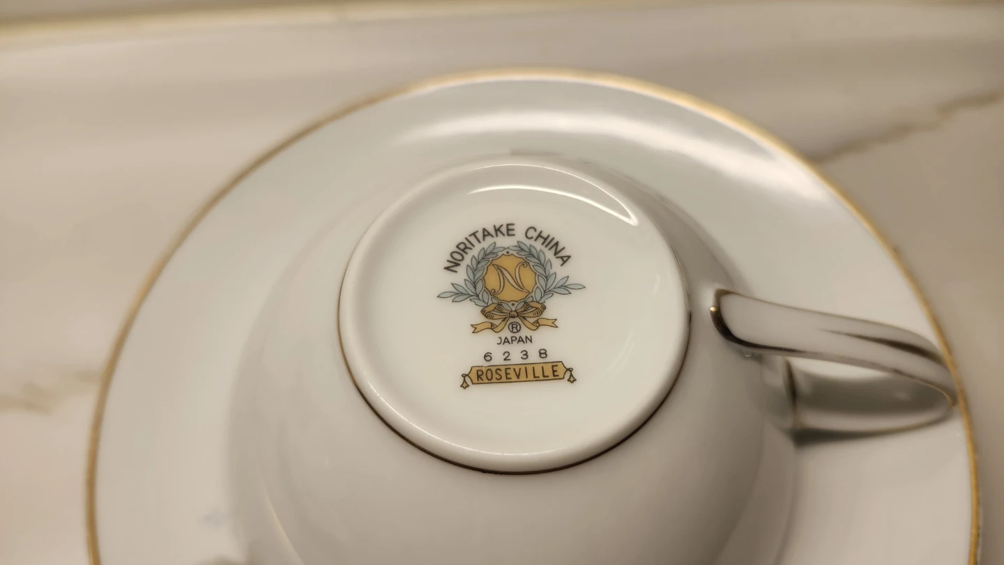 Noritake Roseville Teacup and Saucer Set - photo 4