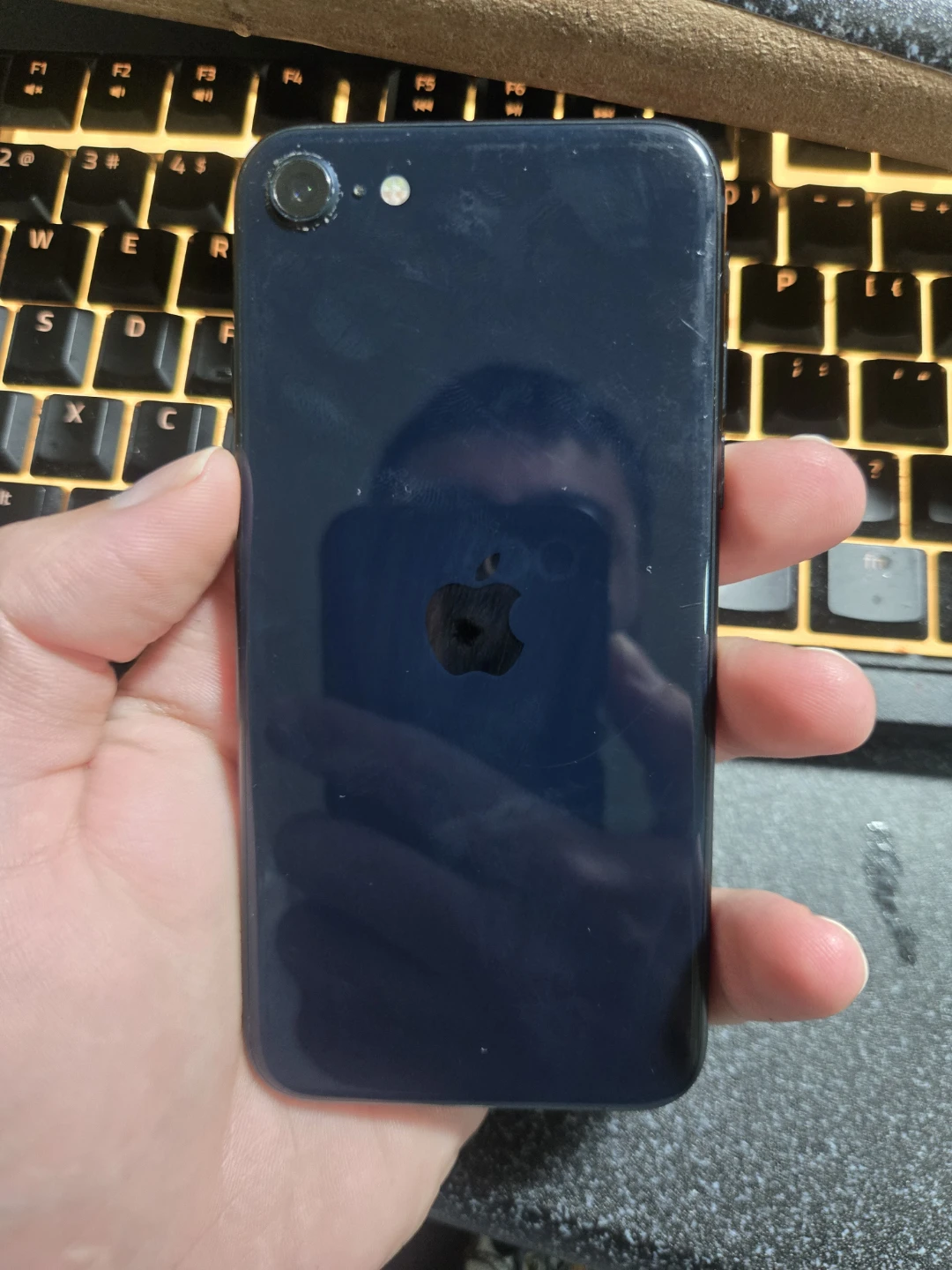 Apple iphone Se 3rd gen 5G 128gb - photo 4