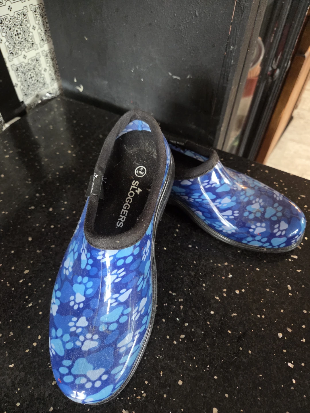 Sloggers Women's Size 9 Blue Paw Print Clogs